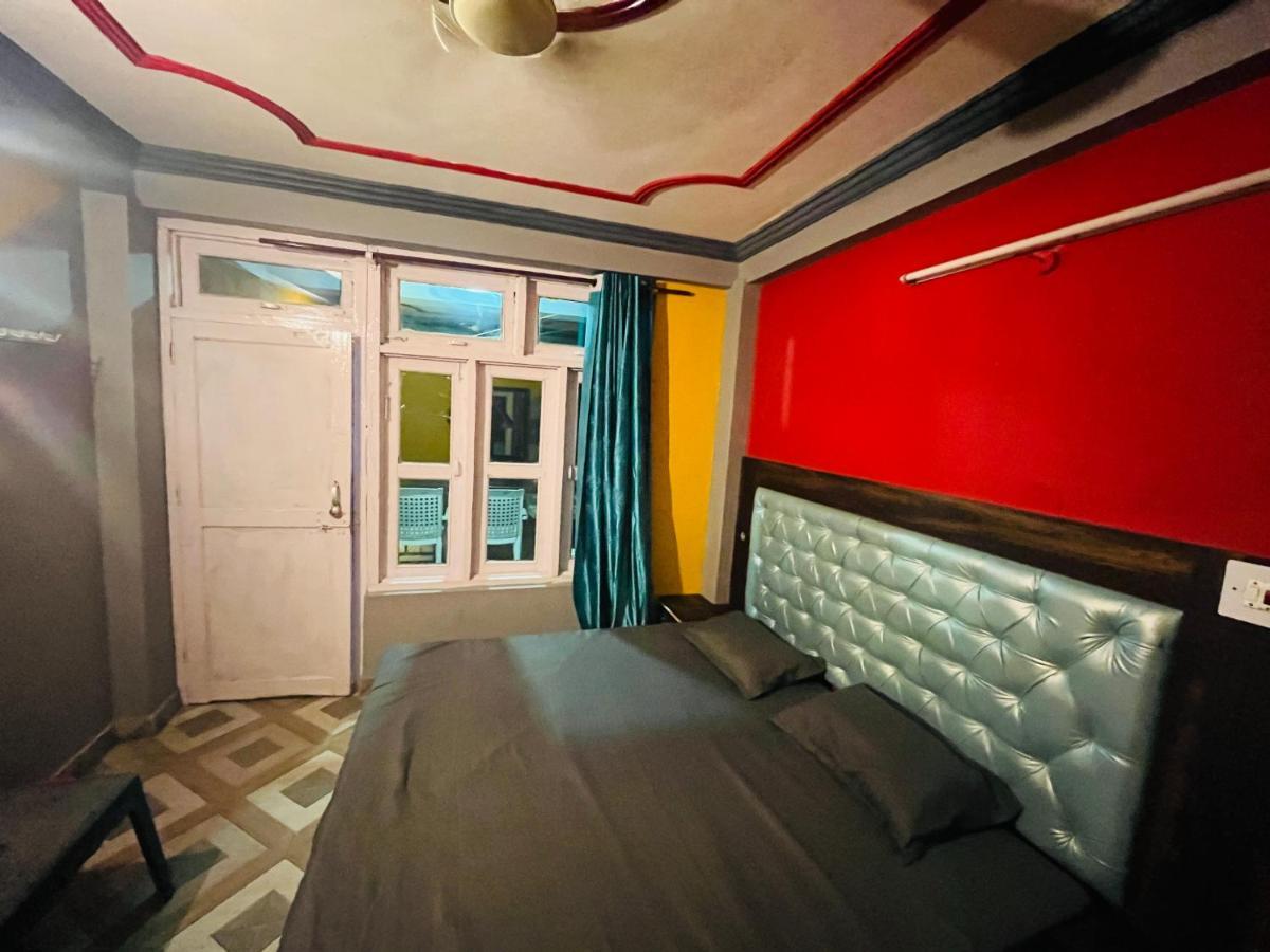 Shanti Cafe & Hostels Kasol Exterior foto