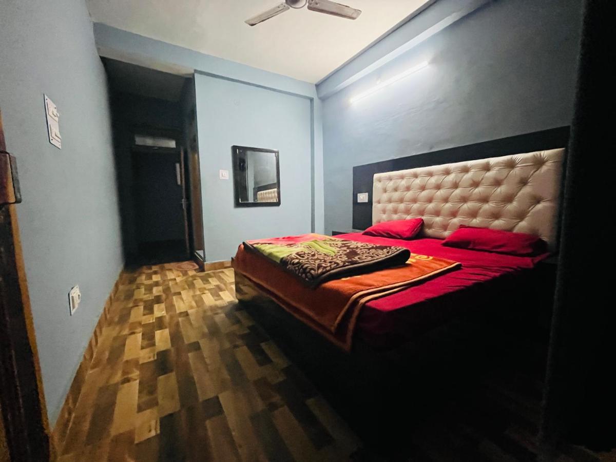 Shanti Cafe & Hostels Kasol Exterior foto